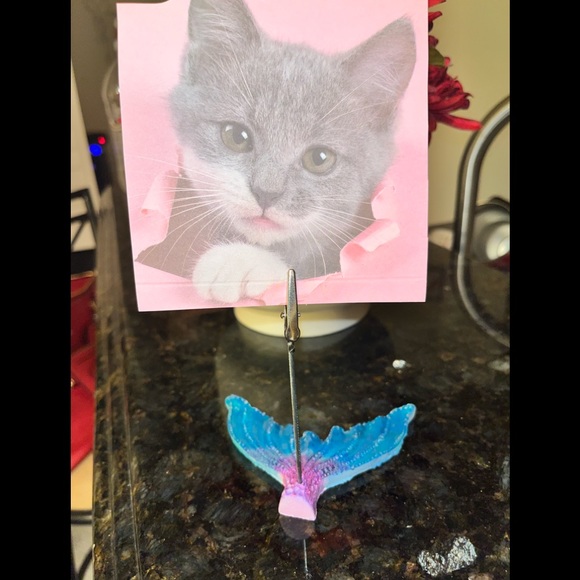 Mermaid 🧜🏽‍♀️ tail photo card holder - Picture 1 of 6